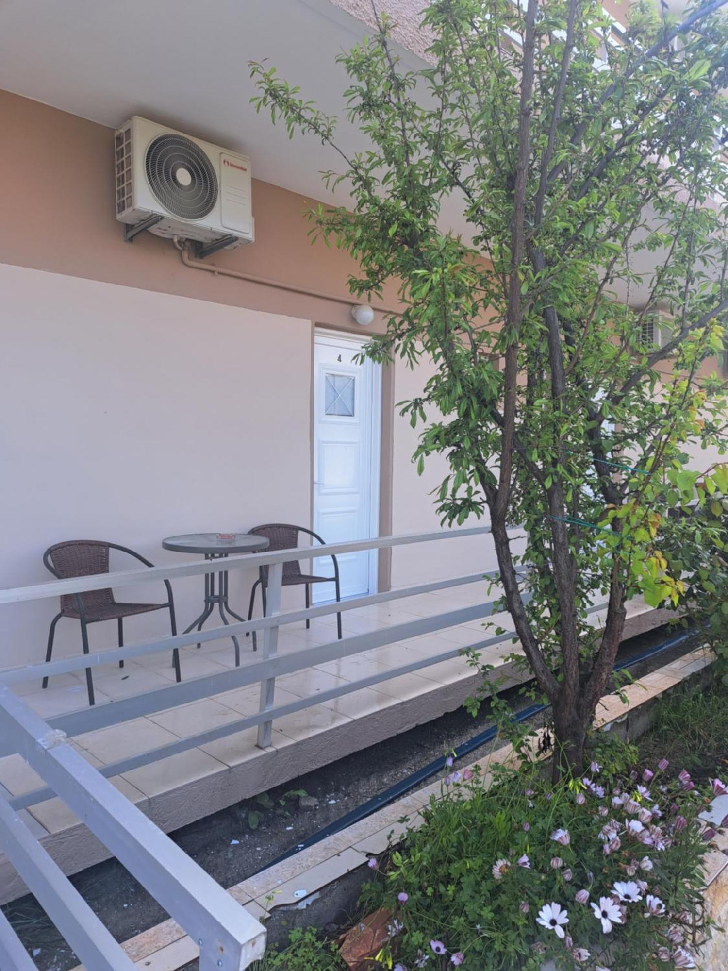 Studios Mona Agios Georgios (Istiaia-Aidipsos) Exterior foto