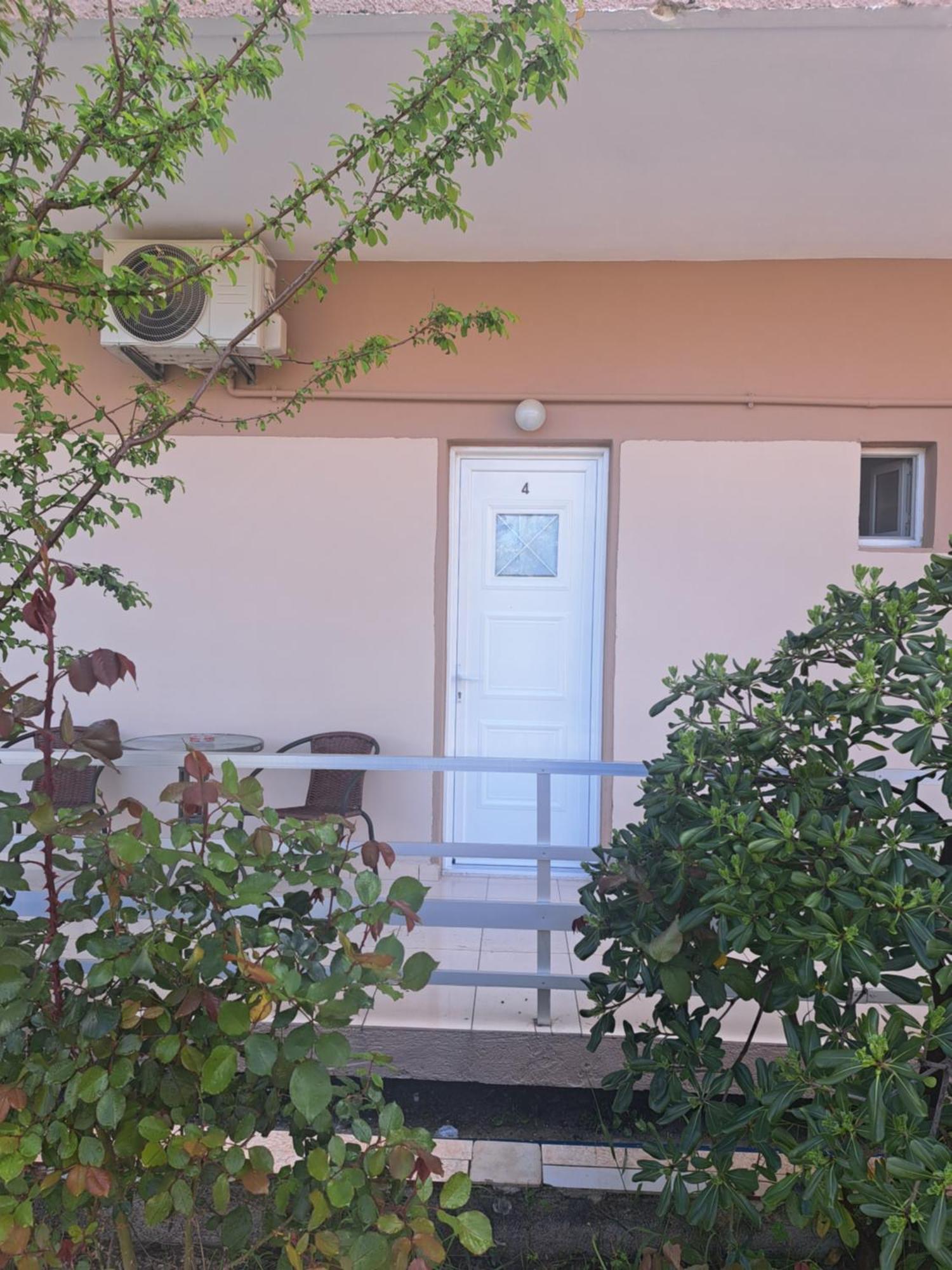 Studios Mona Agios Georgios (Istiaia-Aidipsos) Exterior foto